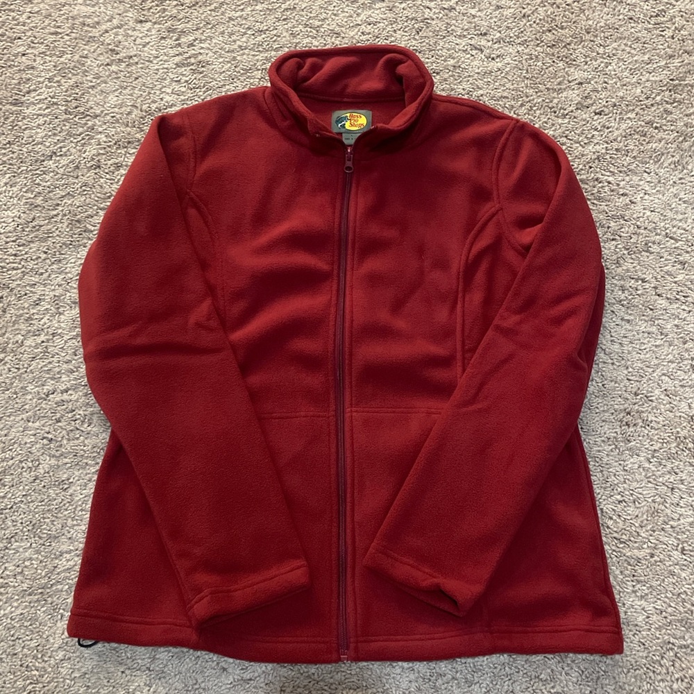 Woman’s Bass Pro Shop zip up sweater burgundy size L brand new with tags